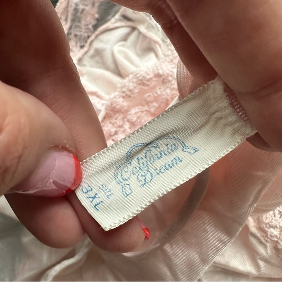 Vintage California Dream nightie lingerie Elegant Pink Lace Trim Satin Camisole - Picture 5 of 8